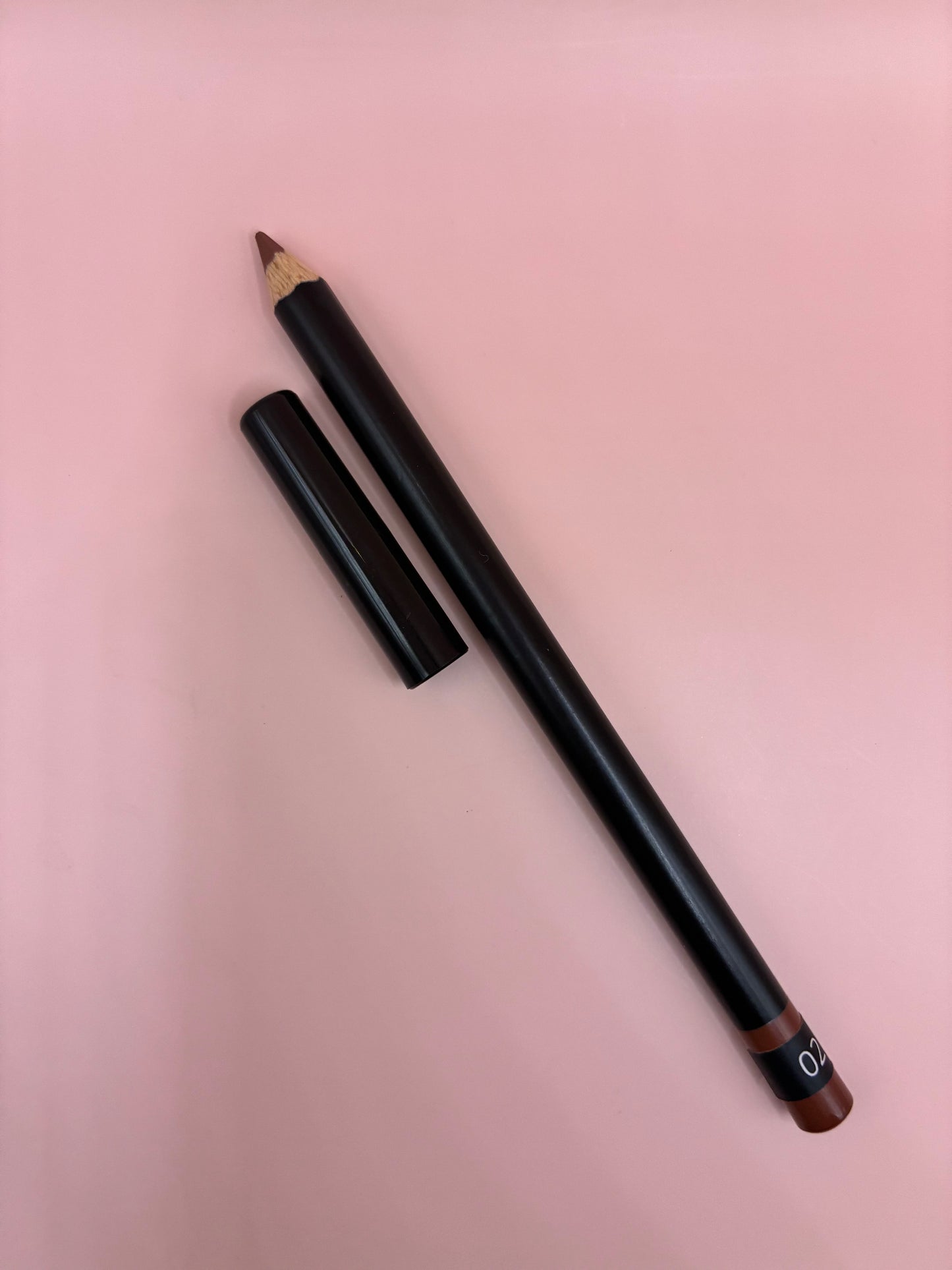 Lip liner & Eye liner (Série D)