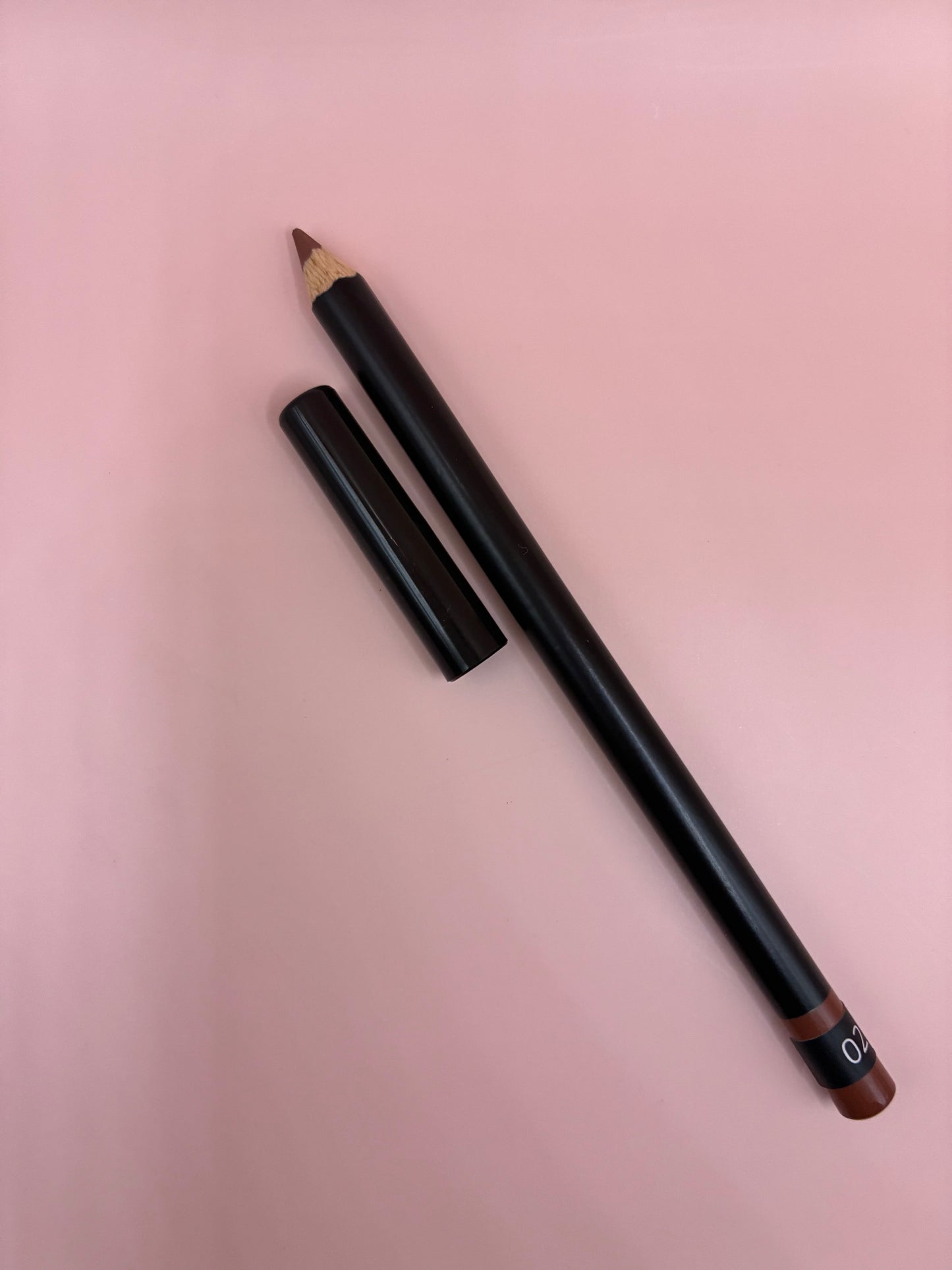 Lip liner & Eye liner (Série D)